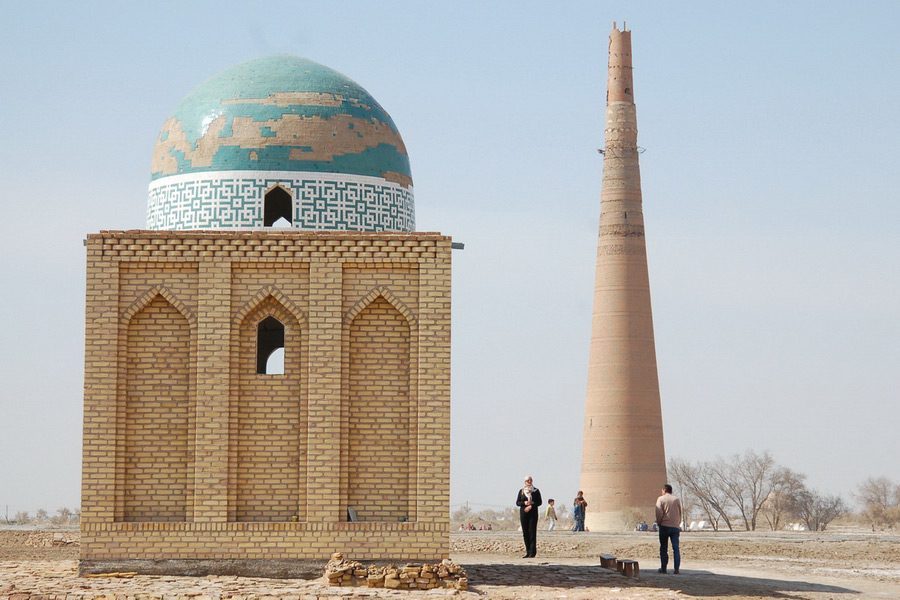 kutlug-timur-minaret